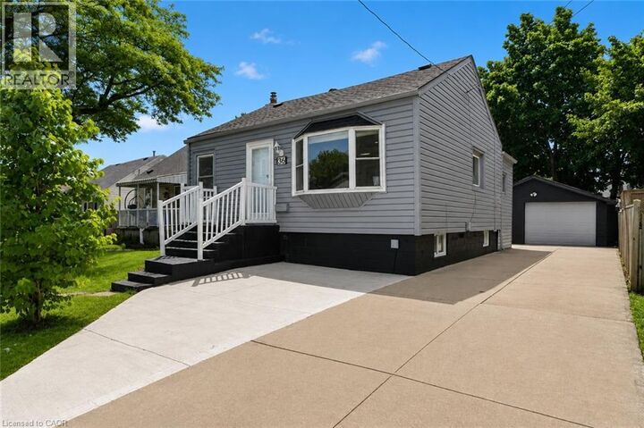 Property Photo:  36 Mahony Avenue  ON L8H 3C5 