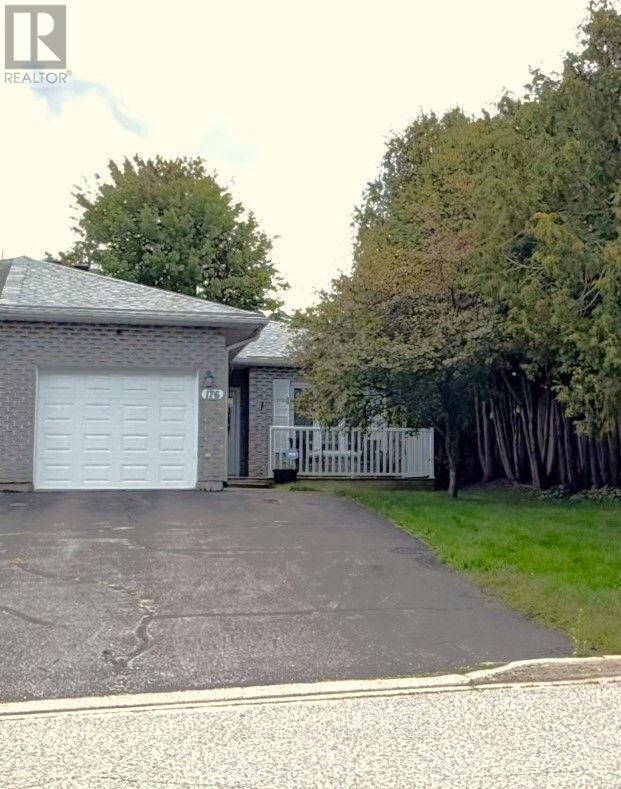 Property Photo:  176 Cloverbrae Crescent  ON P1A 4J3 