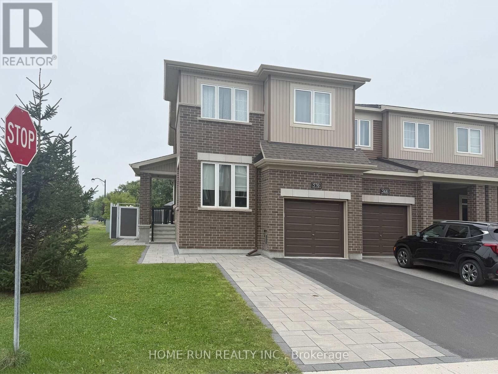 Property Photo:  570 Clemency Crescent  ON K2J 6R8 