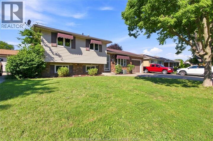 Property Photo:  1085 Watson  ON N8S 3T3 