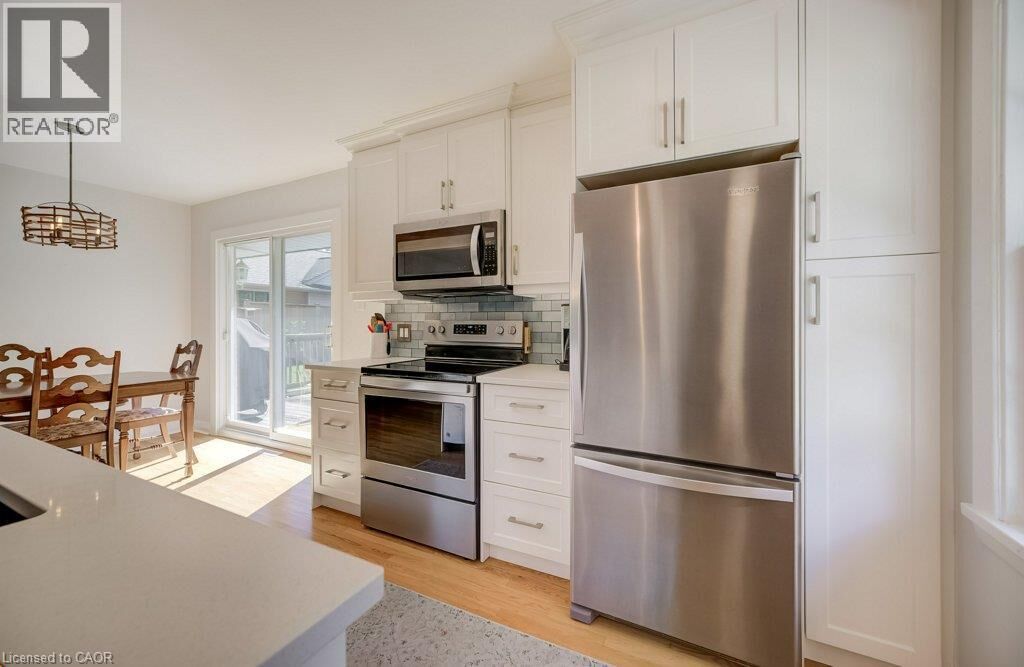 Property Photo:  851 Union Street  ON N2H 6J2 