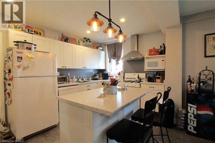Property Photo: 125 Norfolk Street South Lower ON N3Y 2W3