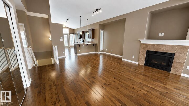 Property Photo:  4001 Eton 17  AB T8H 0N8 