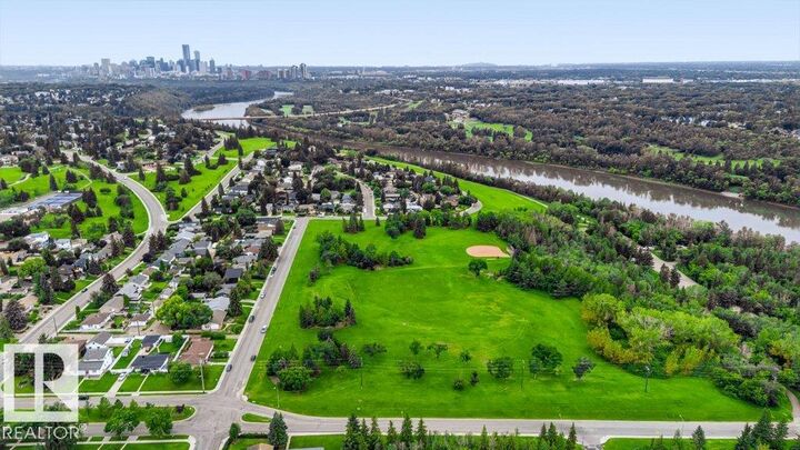 Property Photo:  4704 109A Avenue NW  AB T6A 1S4 