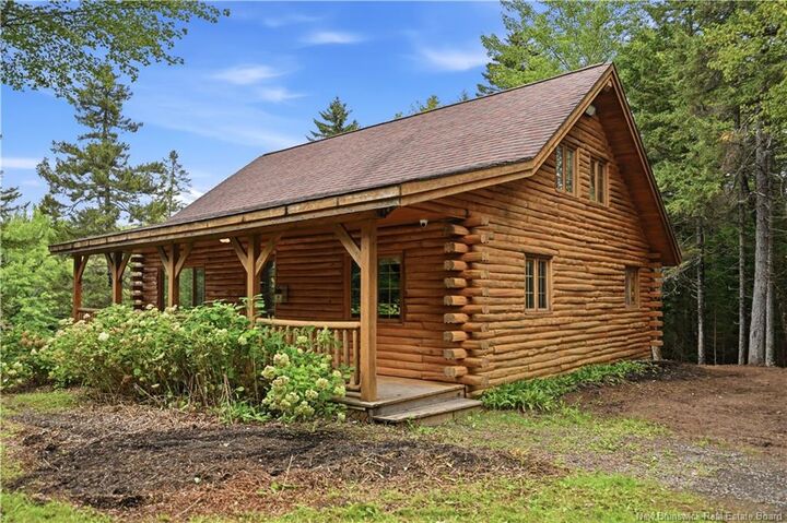 Property Photo: 85 Vanessa Lane NB E4V 3H6