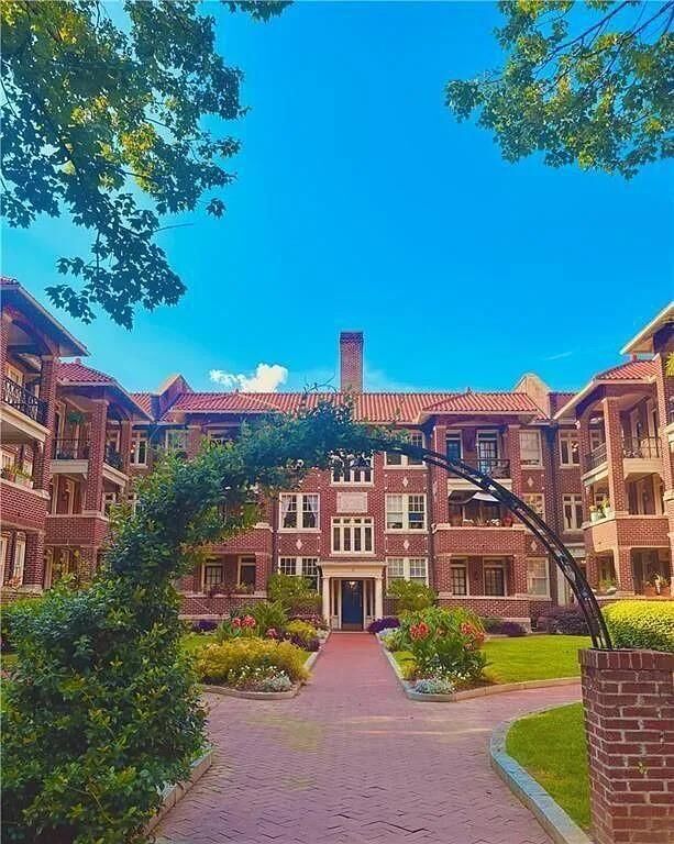 Property Photo:  198 Ponce De Leon Avenue NE 3A  GA 30308 