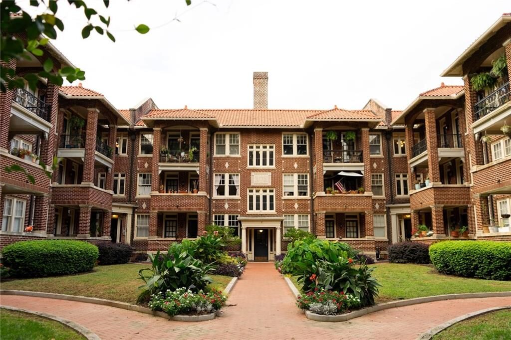 Property Photo:  198 Ponce De Leon Avenue NE 3A  GA 30308 