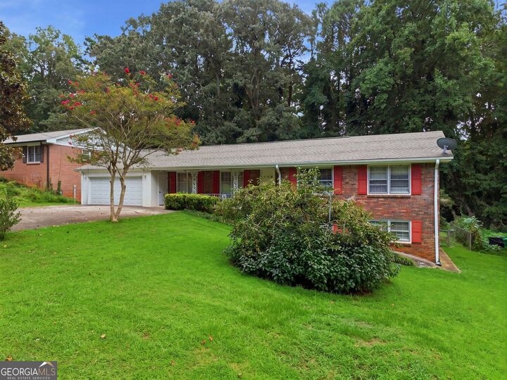 Property Photo: 4367 Abingdon Drive GA 30083
