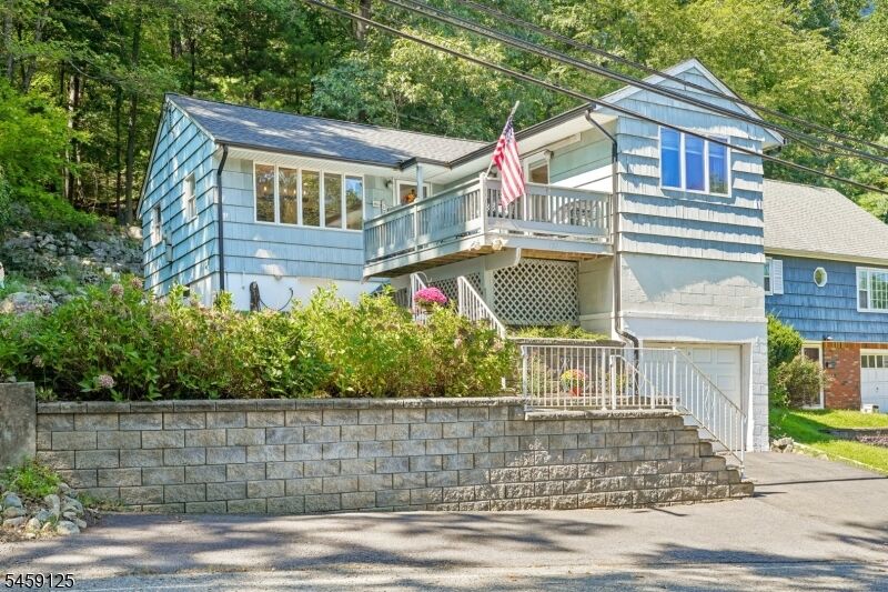 Property Photo: 122 Skyline Lake Dr NJ 07456