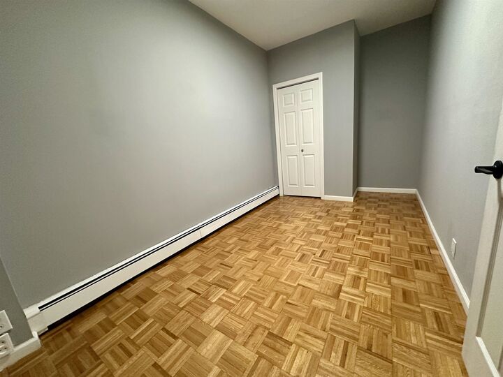 Property Photo:  543 West Side Ave 2  NJ 07304 