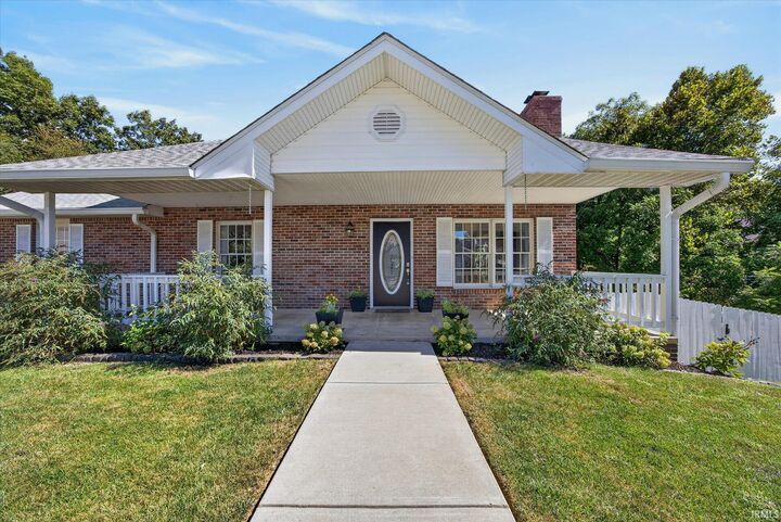 Property Photo:  5110 N Echo Bend  IN 47404 