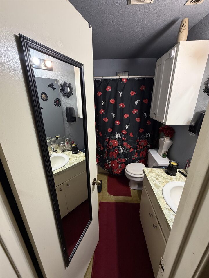 Property Photo:  408 Peggy  TX 75633 