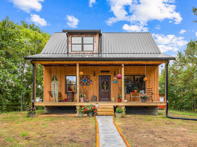 Property Photo: 175 Brown Gabbard Road KY 41314