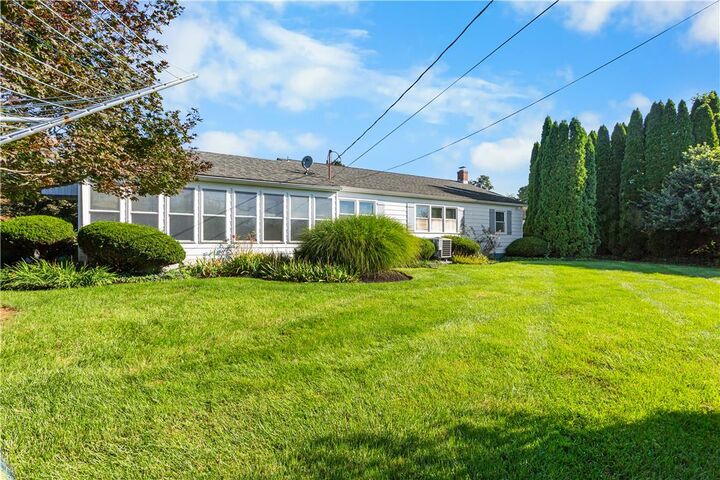 Property Photo:  2446 Oakdale Avenue  PA 18045 