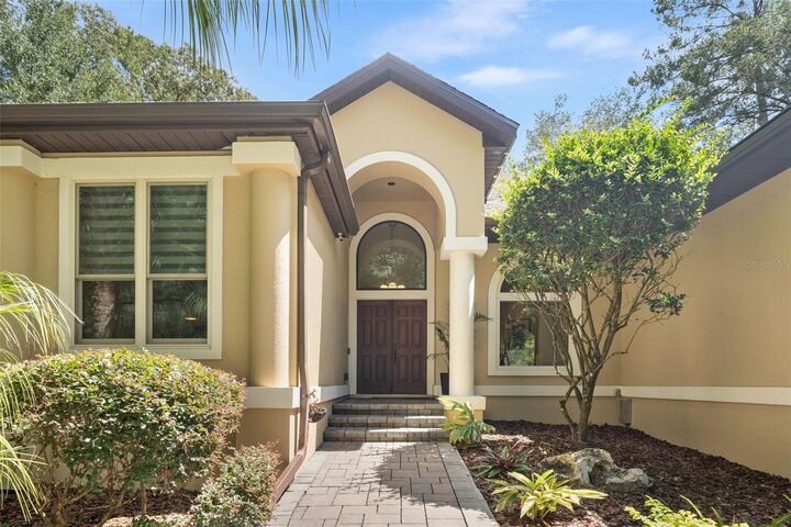 Property Photo: 4215 SW 91st Drive FL 32608