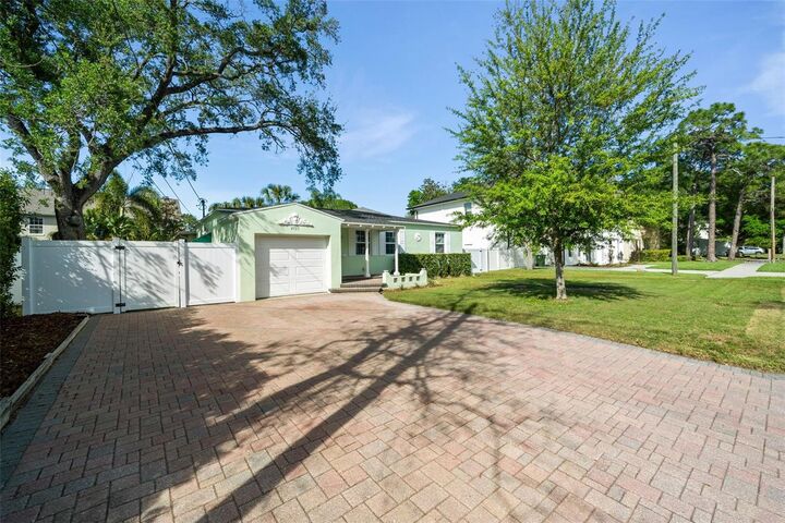 Property Photo: 4105 W Tacon Street FL 33629