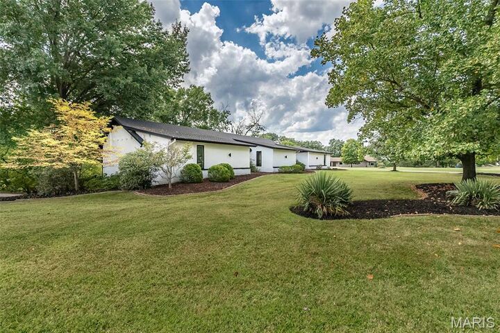Property Photo: 5848 Crystal Park Circle MO 63128