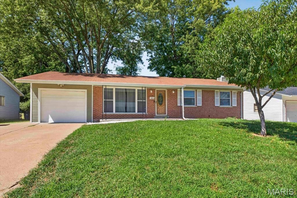 Property Photo: 10103 Chambers Hill Drive MO 63136