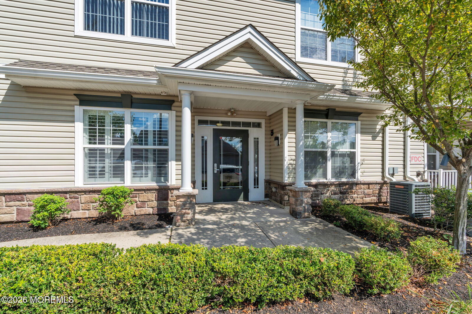 Property Photo:  712 Mill Pond Way  NJ 07724 