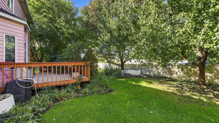 Property Photo:  1140 Crystal Avenue  IL 60516 