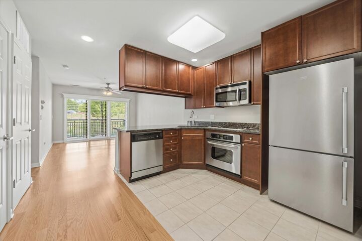 Property Photo:  255 E Liberty Drive 203  IL 60187 