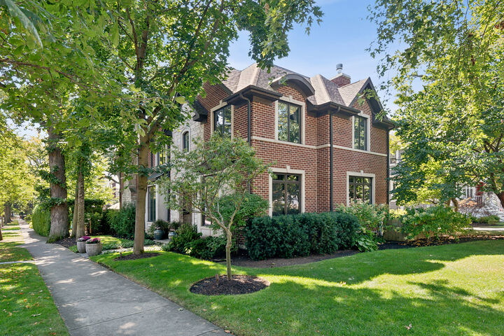 Property Photo:  438 Birch Street  IL 60093 