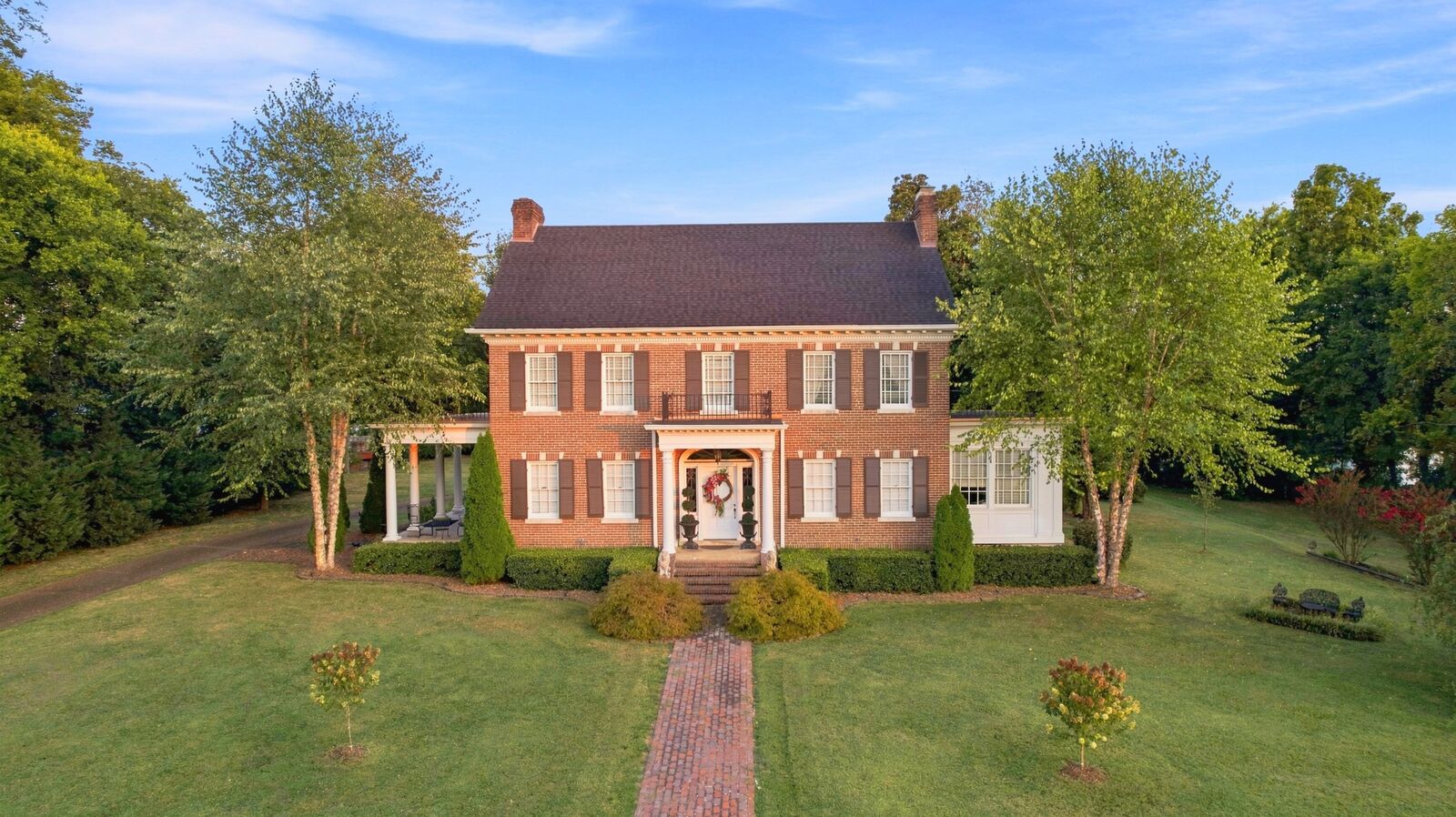 Property Photo:  211 W Blackwell St  TN 37388 
