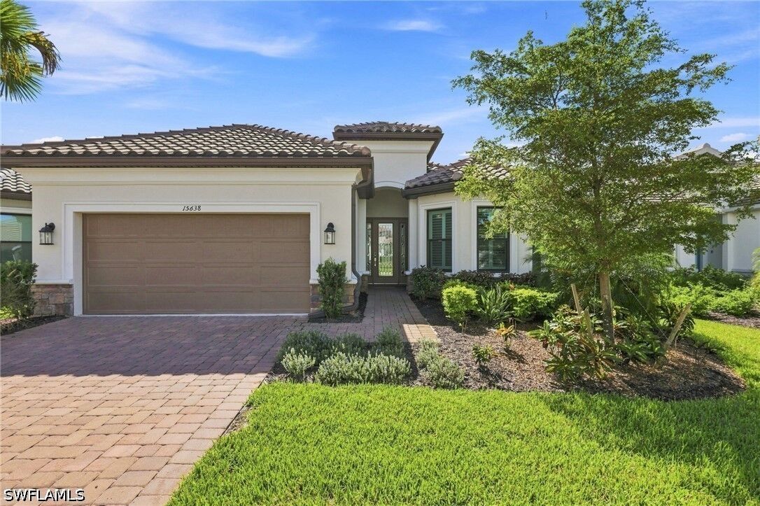 Property Photo:  15638 Triesta Lane  FL 34114 