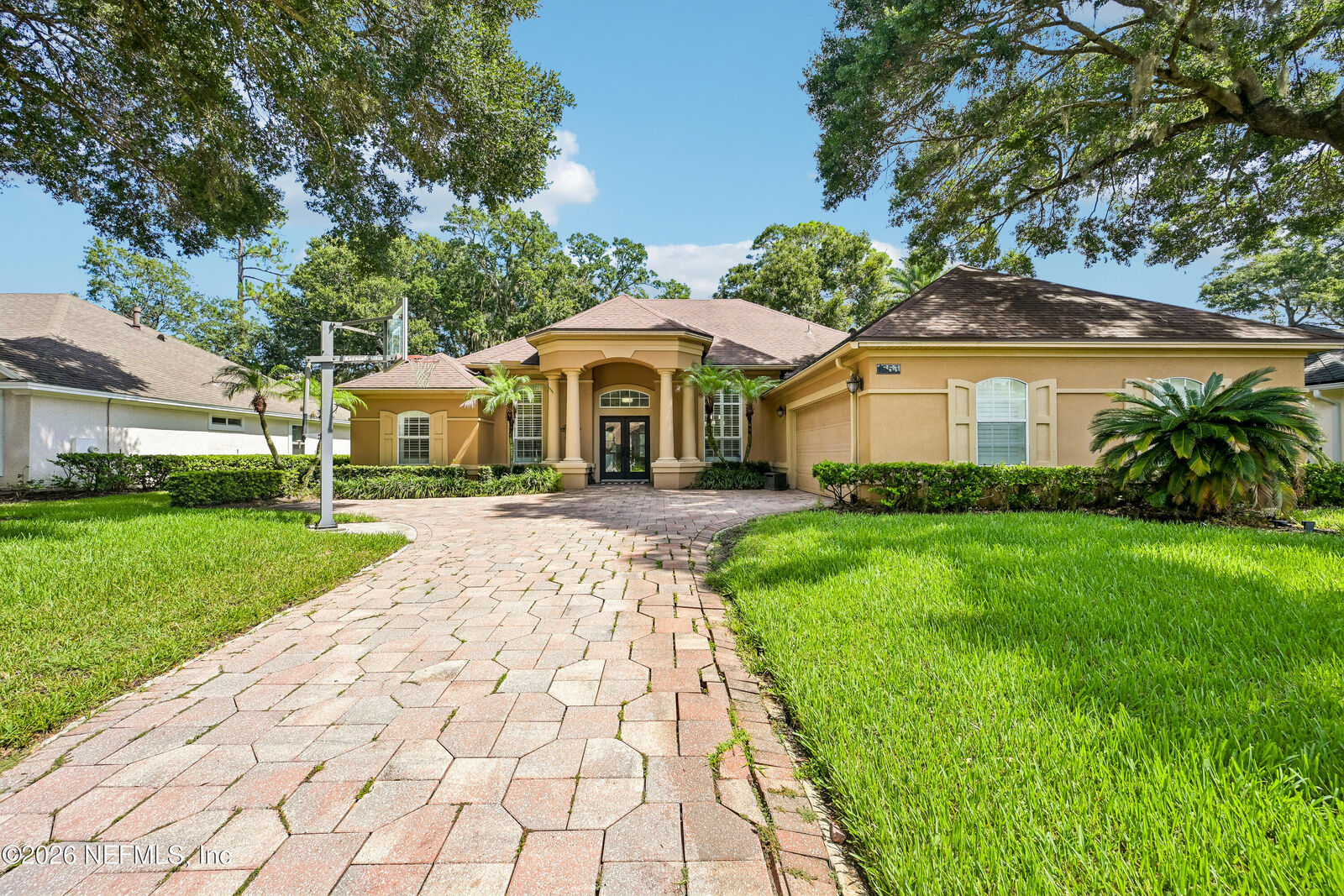 Property Photo: 1553 Nottingham Knoll Drive FL 32225
