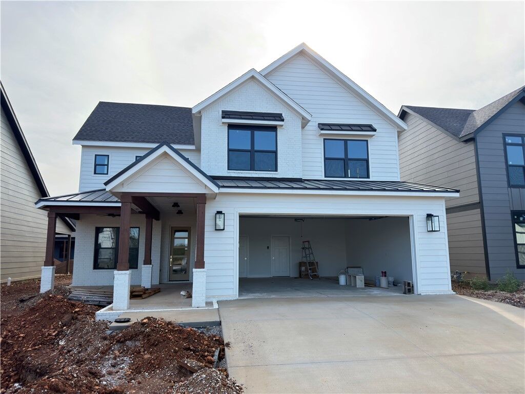 Property Photo: 6015 S 41st Street AR 72758