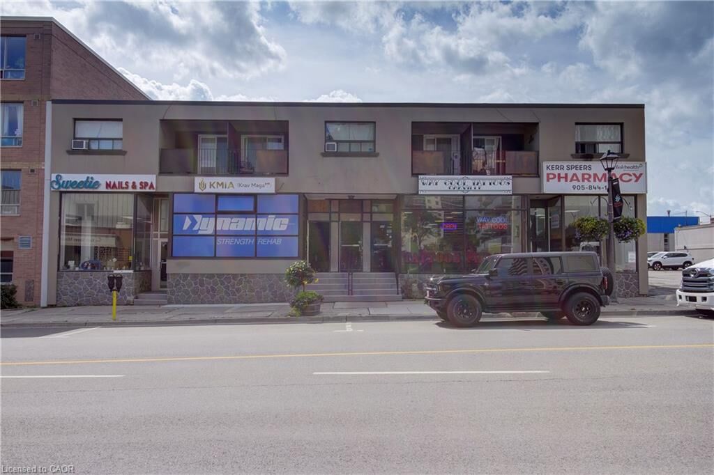 Property Photo:  492 Kerr Street  ON L6K 3C5 