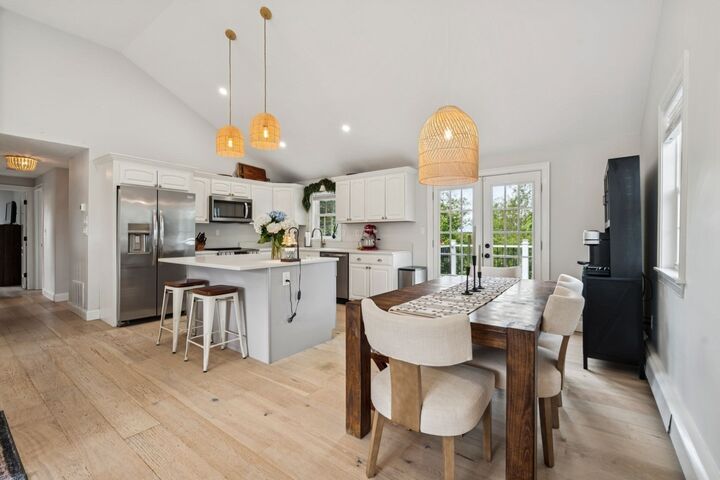 Property Photo:  8 Skyview Ln  MA 01801 
