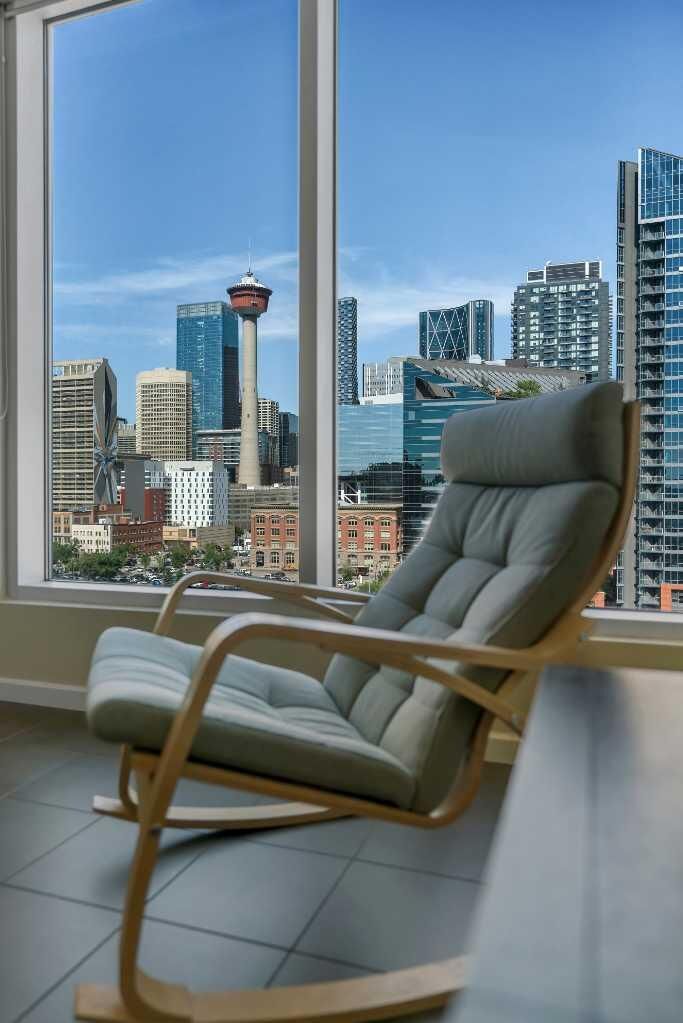 Property Photo:  211 13 Avenue SE 904  AB T2G 1E1 