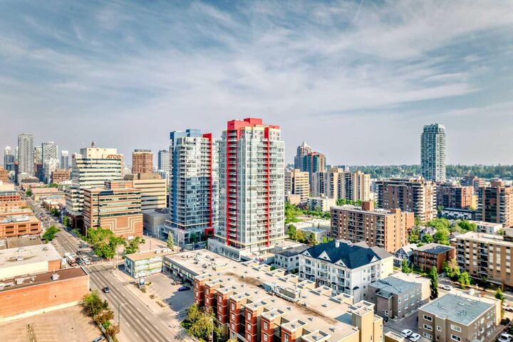 Property Photo:  1053 10 Street SW 1812  AB T2R 1S6 
