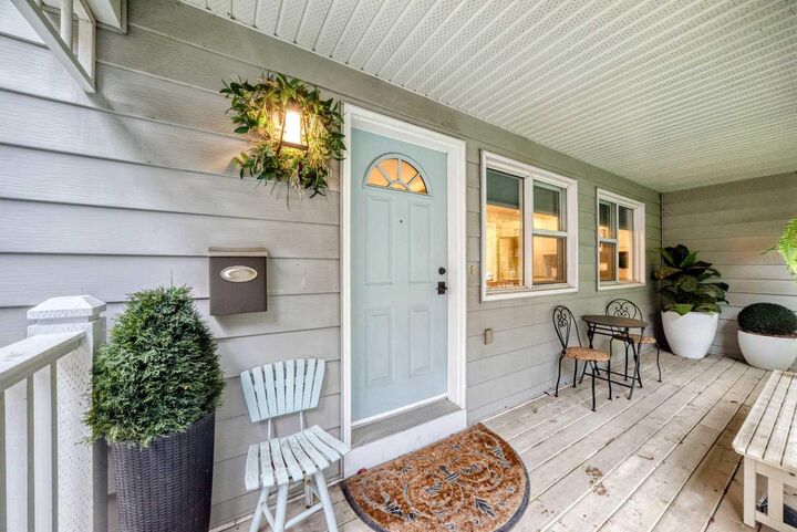 Property Photo:  2275 Flanders Avenue SW  AB T2T 5K9 
