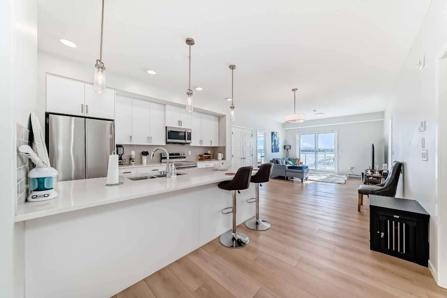 Property Photo:  550 Belmont Street SW 4414  AB T2X 5Y9 