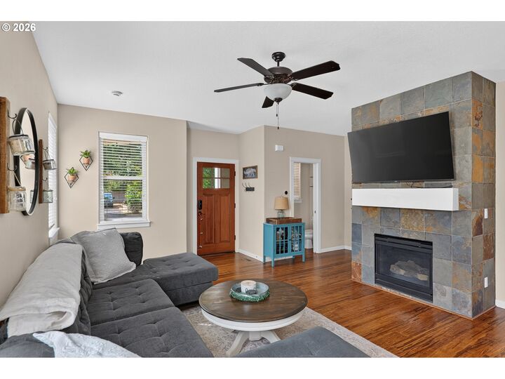 Property Photo: 14037 Caufield Rd OR 97045