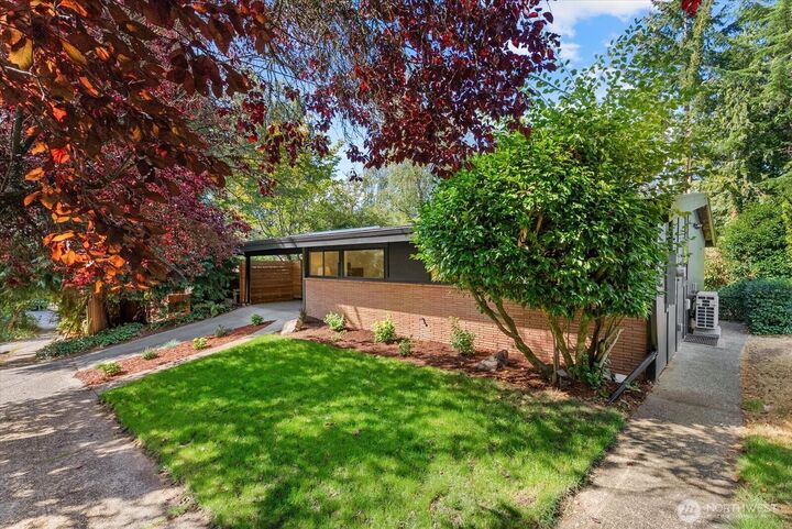 Property Photo: 8009 28th Avenue NE WA 98115