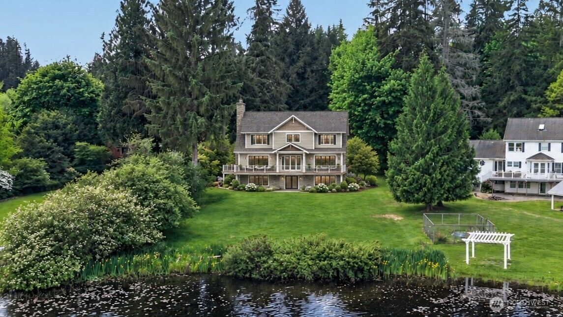 Property Photo: 107 Xx W Lake Joy Drive NE WA 98014