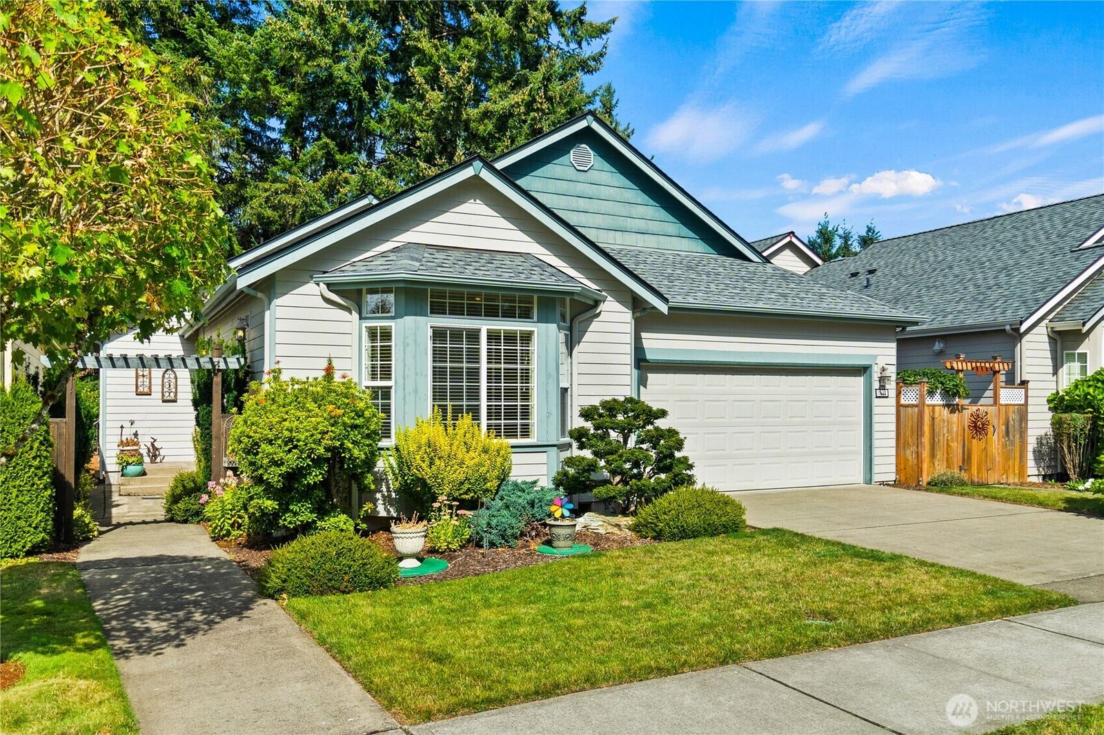 Property Photo: 5611 Devonshire Street SE WA 98501