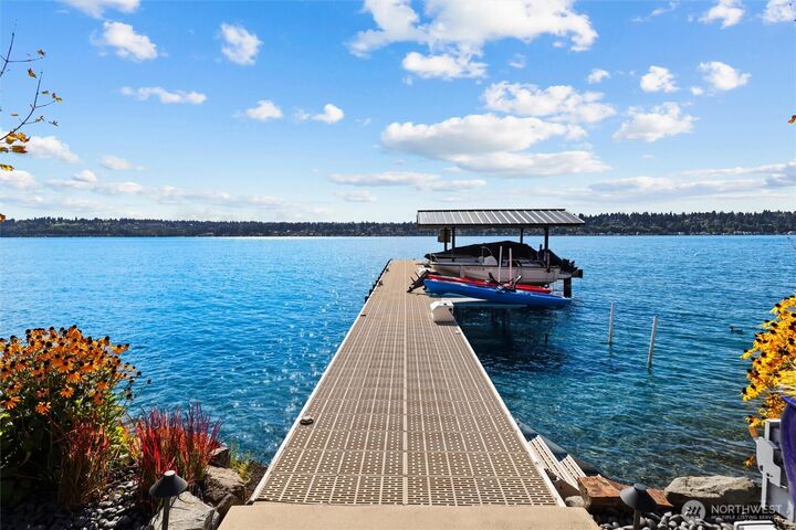 Property Photo:  12705  Holmes Point Drive NE  WA 98034 