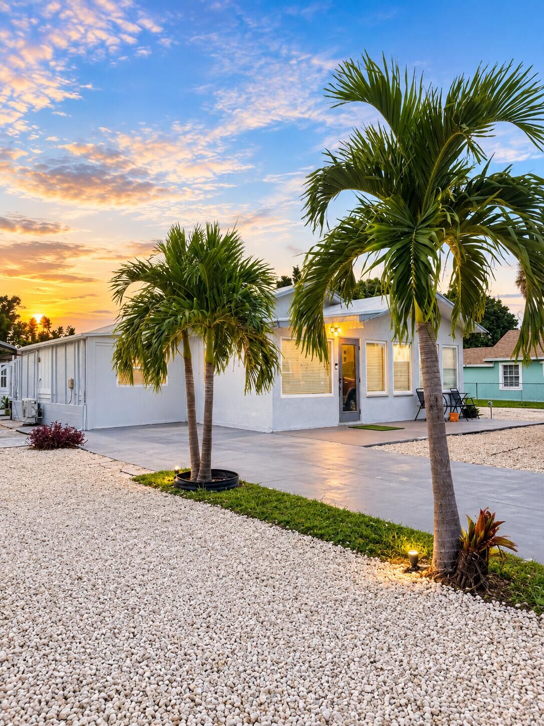 Property Photo:  115 Walker Avenue  FL 33463 