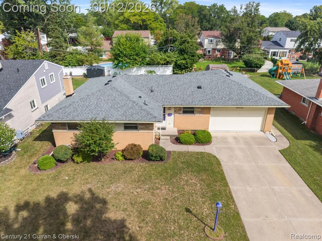 Property Photo:  30222 Buckingham Street  MI 48154 