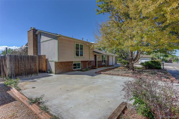 Property Photo:  309 S 25th Avenue  CO 80601 