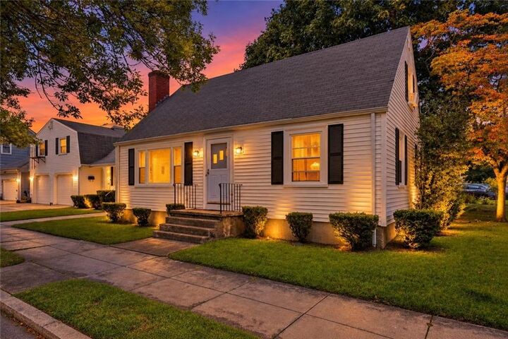 Property Photo:  85 Moorland Avenue  RI 02908 