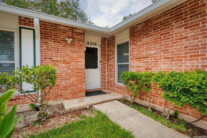 Property Photo: 8254 Zodiac Dr TX 78148