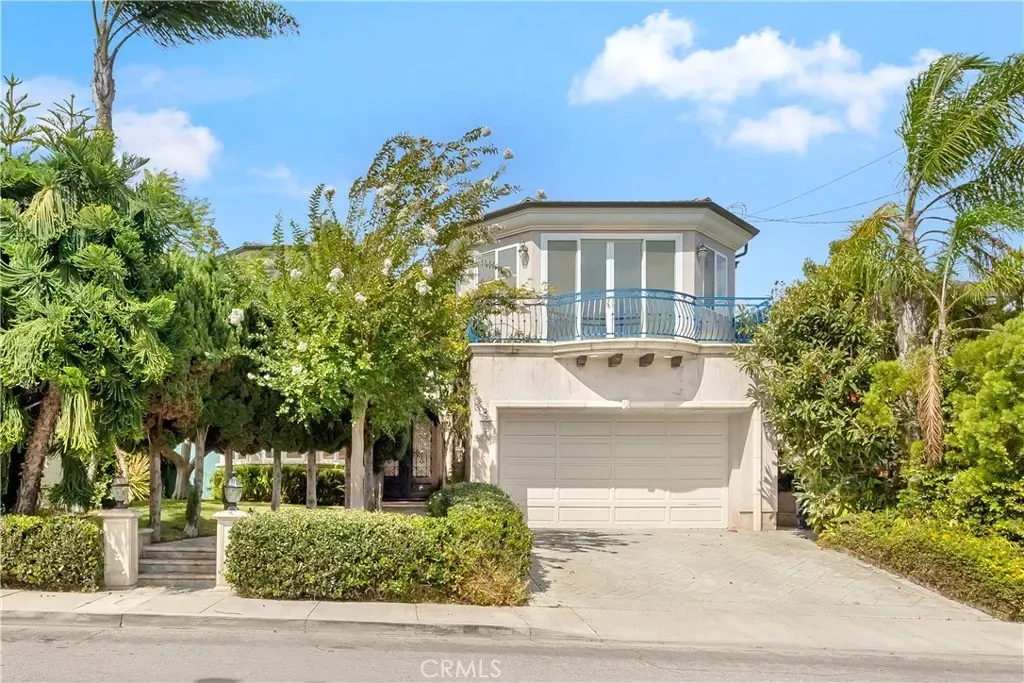 Property Photo:  1627 Gates Avenue  CA 90266 