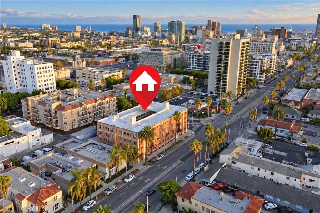 Property Photo: 800 Pacific Ave 407 CA 90813