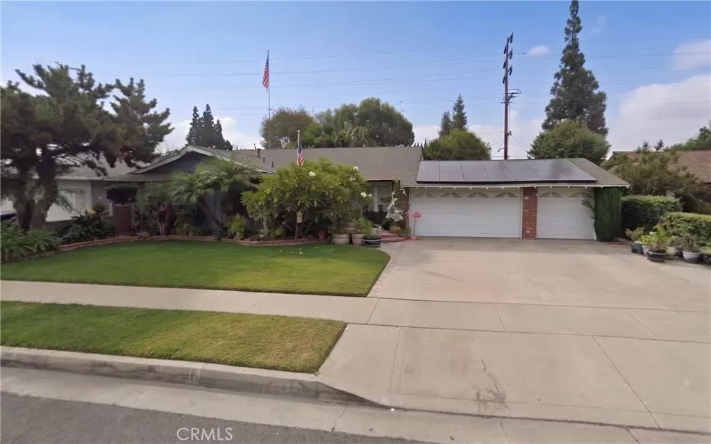 Property Photo:  15324 Bixler Avenue  CA 90723 