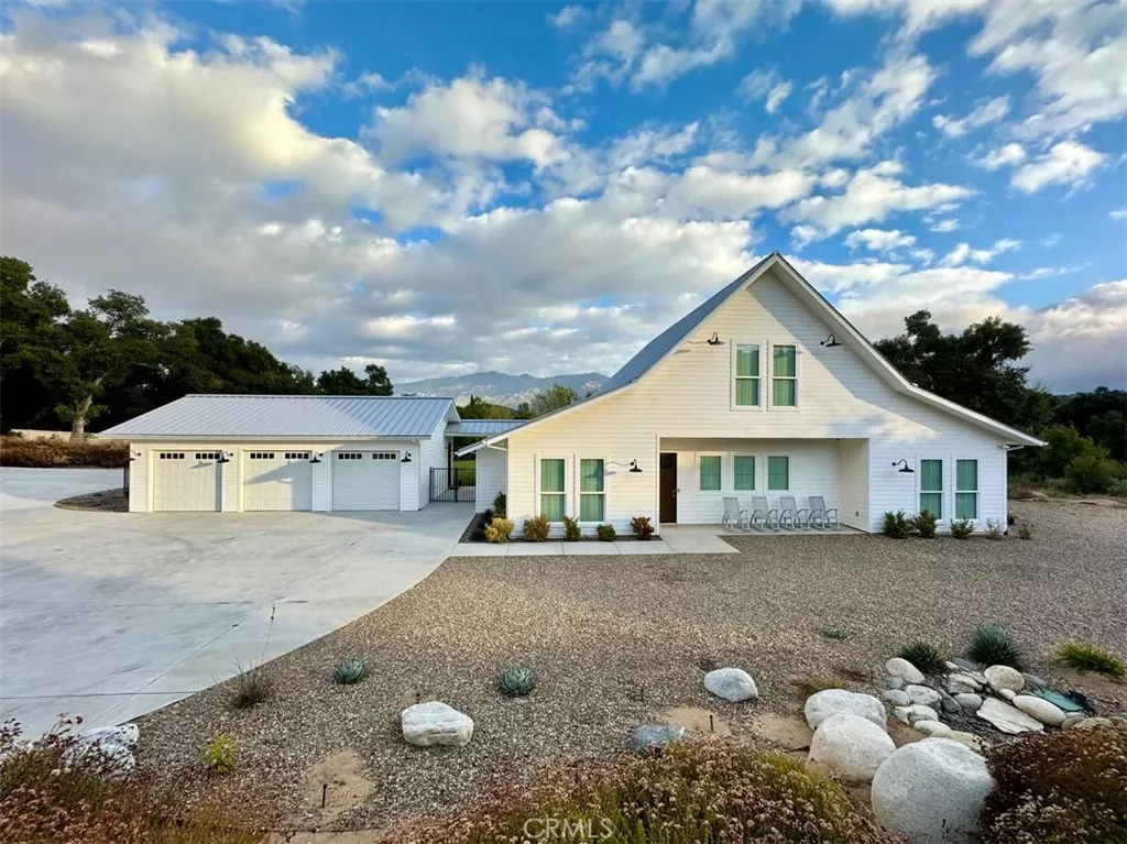 Property Photo:  47043 Twin Pines Road  CA 92220 